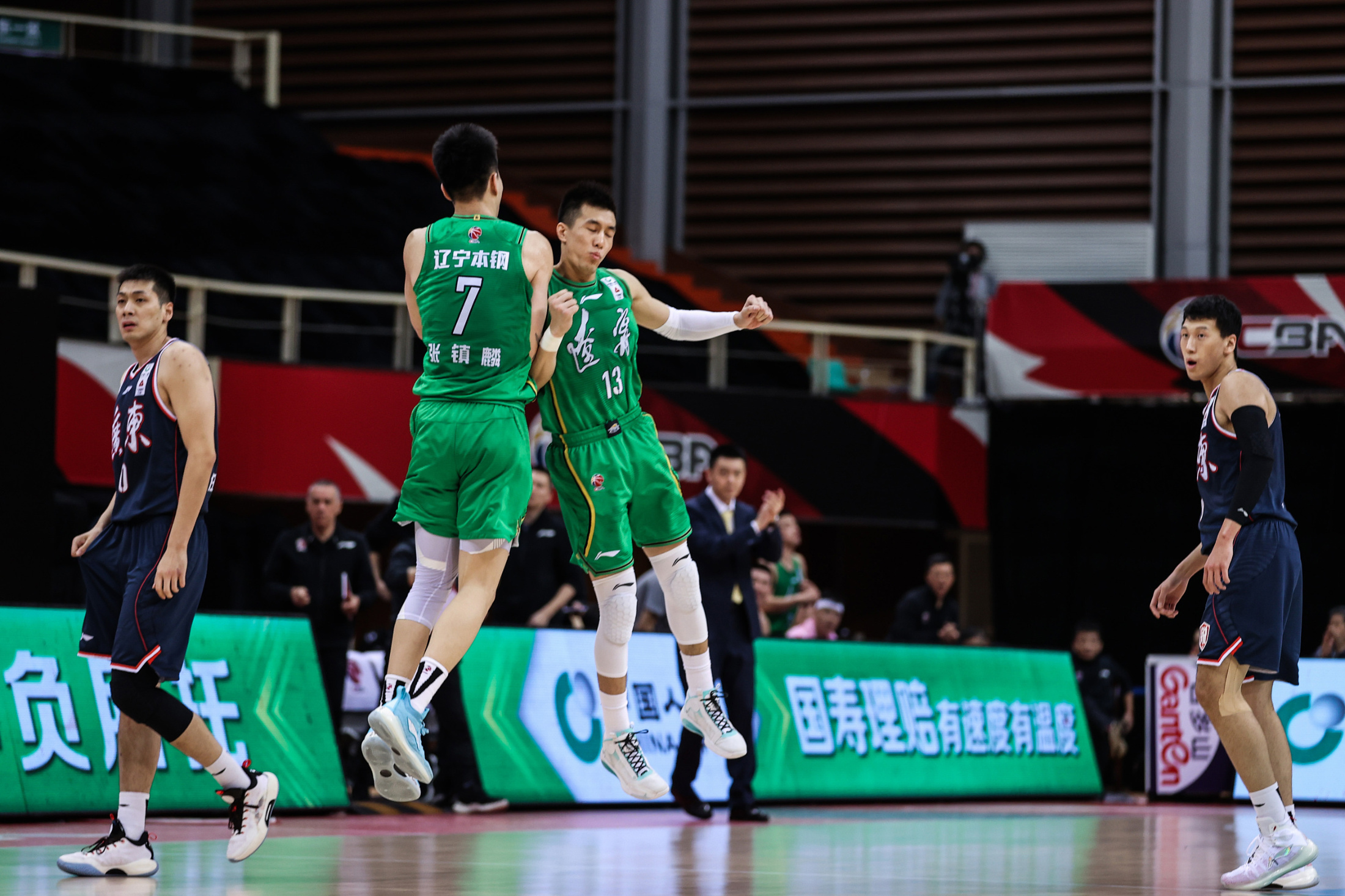 包含国际比赛日突围战来临;皇家社会围绕CBA常规赛完成体检;话题不断;年轻球员得到机会的词条 包含国际比赛日突围战来临;皇家社会围绕CBA常规赛完成体检;话题不断;年轻球员得到机会的词条