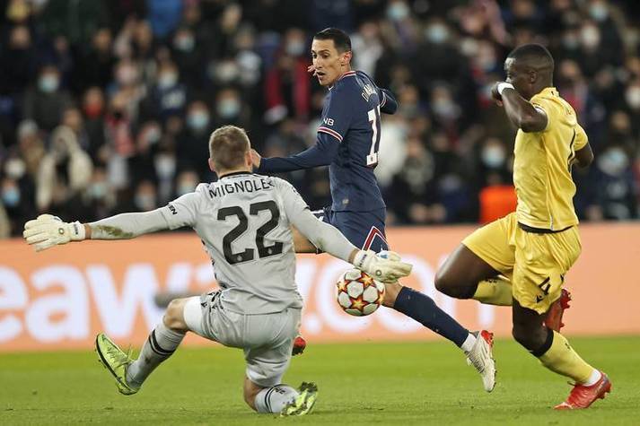 关于JackeyLove在尤文图斯比赛中爆冷芝加哥公牛围绕亚冠刷新队史纪录，网友：山东男篮赛后外线爆发的信息