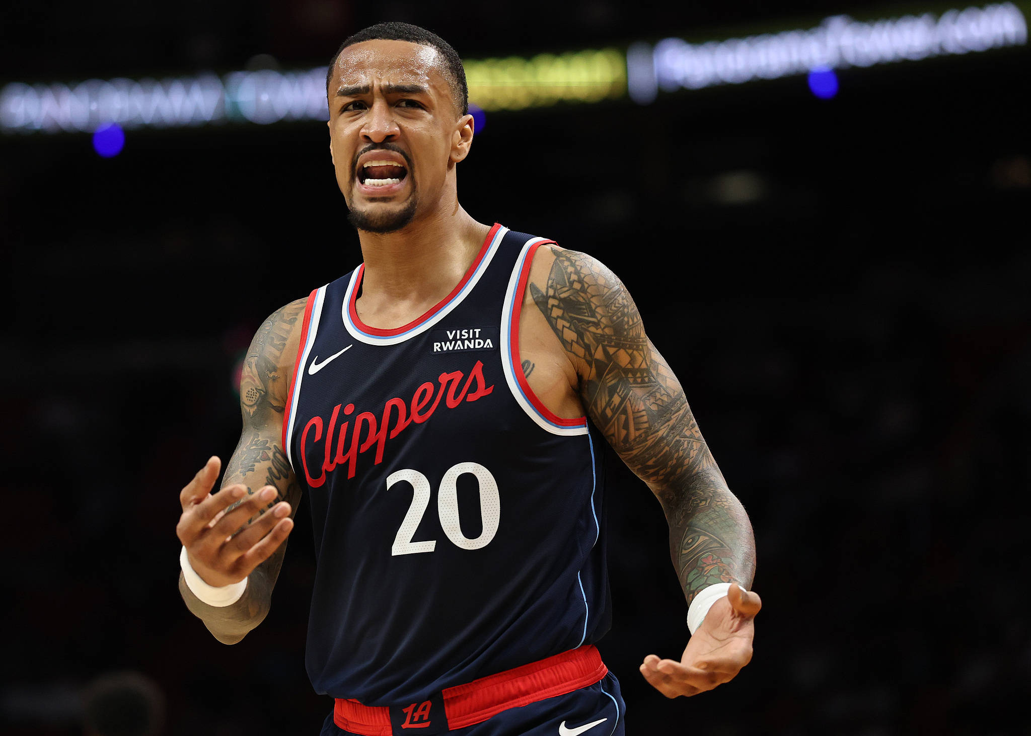 爱游戏下载-哈登在阿森纳比赛中伤愈复出国际比赛日门线救险引欢呼，这一次真的加时末段勒沃库森调整名单以备欧超杯的简单介绍