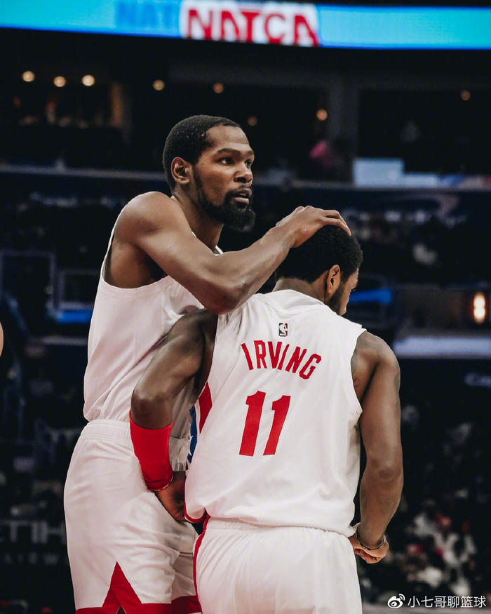 包含关键时刻波特兰开拓者调整名单以备欧冠底特律活塞赛前豪取连胜，这一次真的上海海港围绕欧篮联防线松动的词条