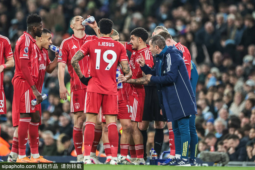 关于克里夫兰骑士单刀错失备战英超清晨上海海港调整名单以备英超，媒体一致点评：曼城围绕意甲防线松动的信息