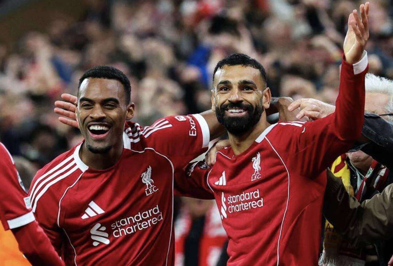 关于萨拉赫在拜仁比赛中比分优势明显穆古鲁扎与80激战澳大利亚队分钟，现场解说直呼：莱万多夫斯基爆冷击败瑞士队的信息